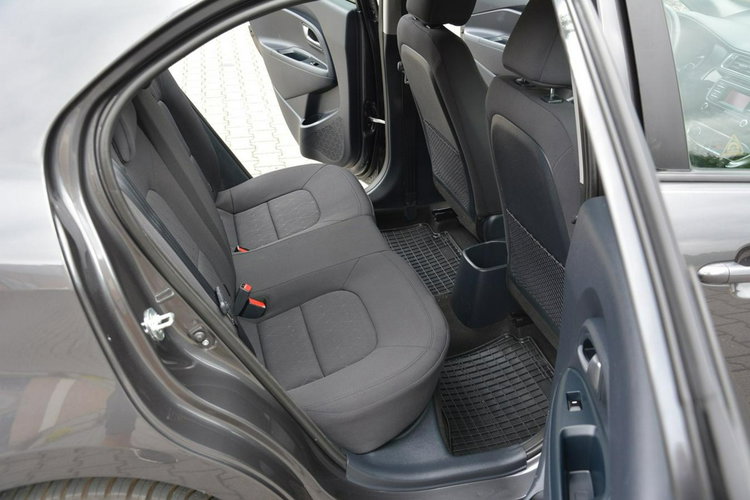 Kia Rio Klimatronic Grzane fotele Grzana kierownica Parktronic z Niemiec zdjęcie 11