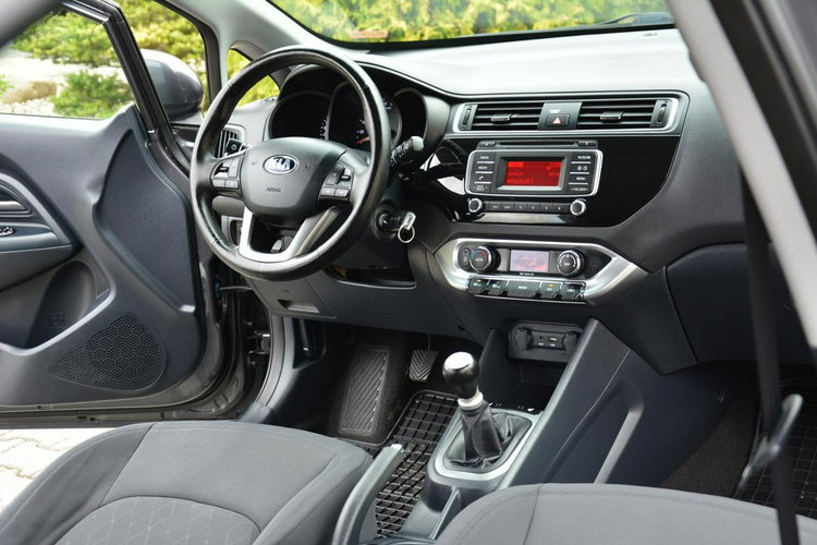 Kia Rio Klimatronic Grzane fotele Grzana kierownica Parktronic z Niemiec zdjęcie 14