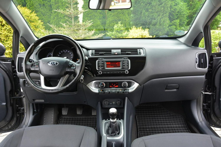 Kia Rio Klimatronic Grzane fotele Grzana kierownica Parktronic z Niemiec zdjęcie 18