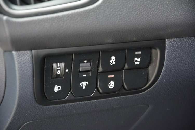 Kia Rio Klimatronic Grzane fotele Grzana kierownica Parktronic z Niemiec zdjęcie 25