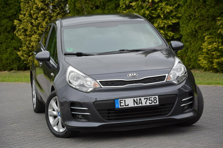 Kia Rio Klimatronic Grzane fotele Grzana kierownica Parktronic z Niemiec zdjęcie 7