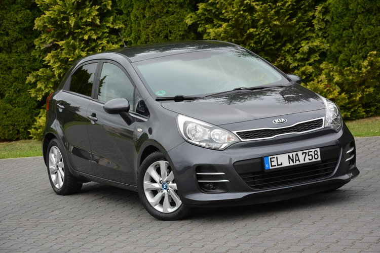 Kia Rio Klimatronic Grzane fotele Grzana kierownica Parktronic z Niemiec zdjęcie 8