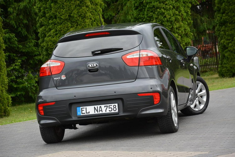 Kia Rio Klimatronic Grzane fotele Grzana kierownica Parktronic z Niemiec zdjęcie 9