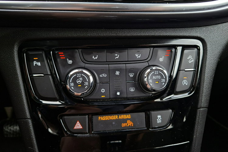 Opel Mokka X 4x4, Automat, Klimatronic 2-stref, Podgrz fotele i kierownica, CarPlay zdjęcie 22