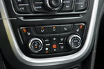 Opel Mokka 1.7CDTi(130KM) Xenon Led Navi Kamera Skóry Automat 2xParktr Alu18"ASO zdjęcie 33