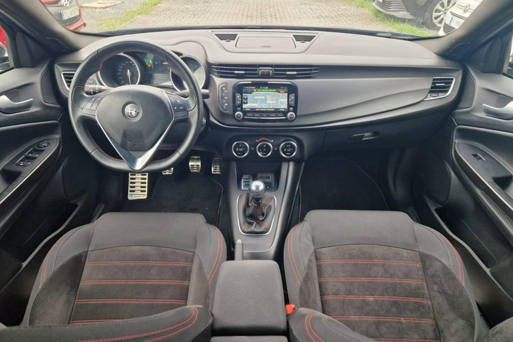 Alfa Romeo Giulietta 1,4 T 120 km Sprint Carbon Ful Wersja Jedyna taka 60 tyś przebi zdjęcie 5