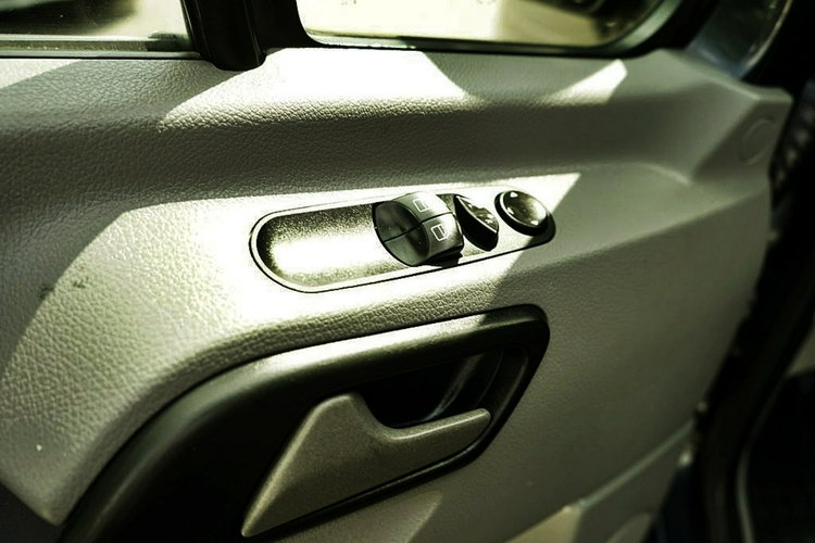 Volkswagen Crafter 2.0TDI Klima, kamera, 2012r. zdjęcie 12