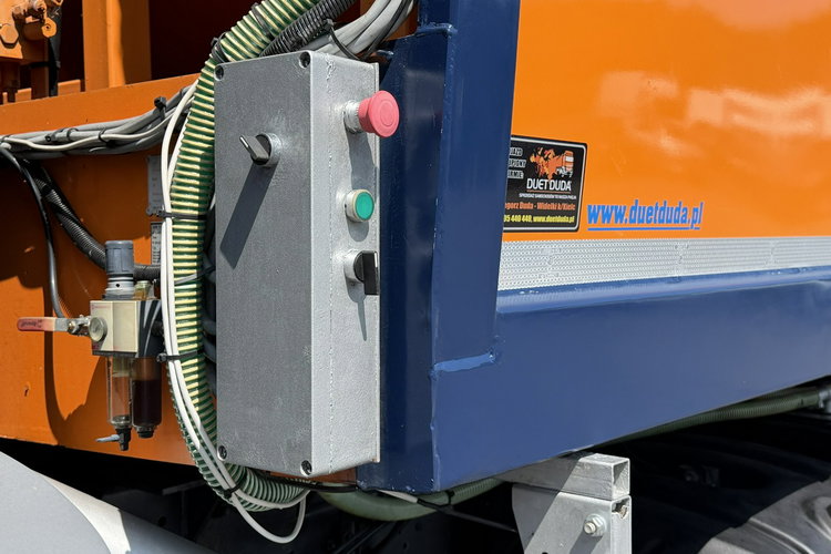 DAF LF 55.300 Śmieciarka Komunal Partner KP 16V Mały Przebieg Euro 6 Wywóz Śmieci DMC 18.000kg W Pełni Sprawna Super Stan zdjęcie 6