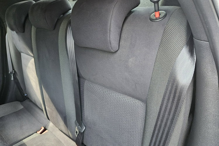 Nissan Juke Podgrzewane fotele / Klima / Navi / Kamera cofania / 6 Biegów zdjęcie 15