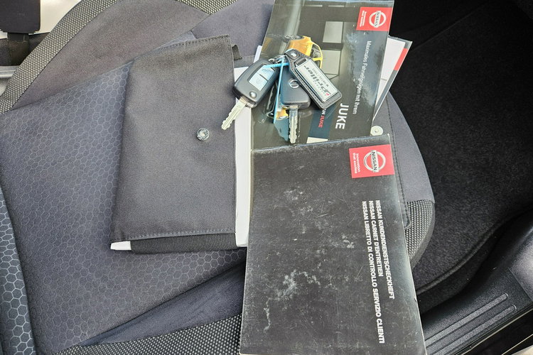 Nissan Juke Podgrzewane fotele / Klima / Navi / Kamera cofania / 6 Biegów zdjęcie 19