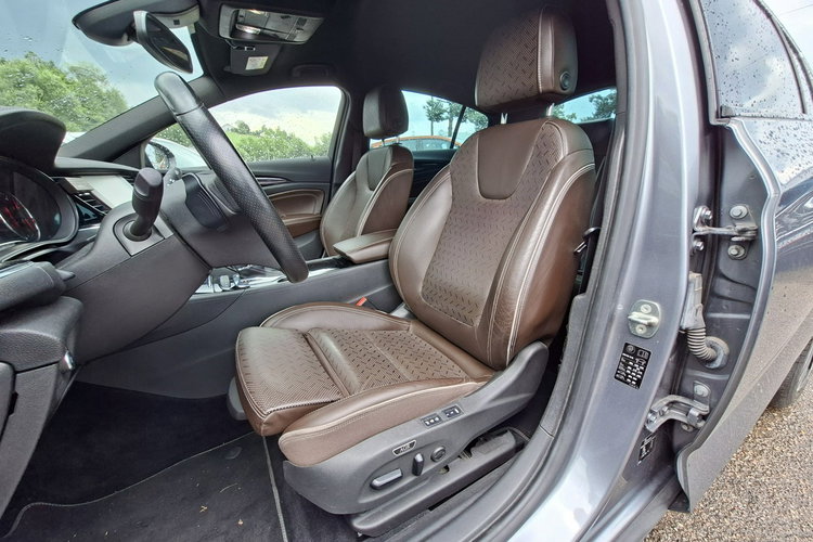 Opel Insignia Grand Sport 4x4, Automat, Wentylowane fotele, Podgrz. kanapa, Head-Up, Kamery 360 zdjęcie 14