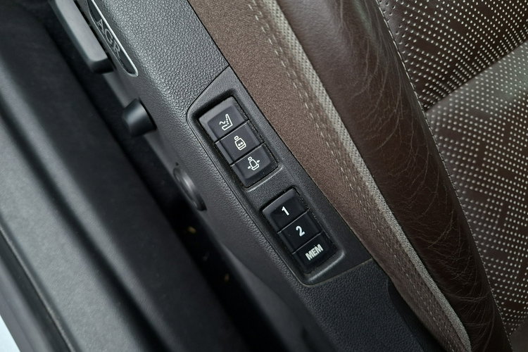 Opel Insignia Grand Sport 4x4, Automat, Wentylowane fotele, Podgrz. kanapa, Head-Up, Kamery 360 zdjęcie 15