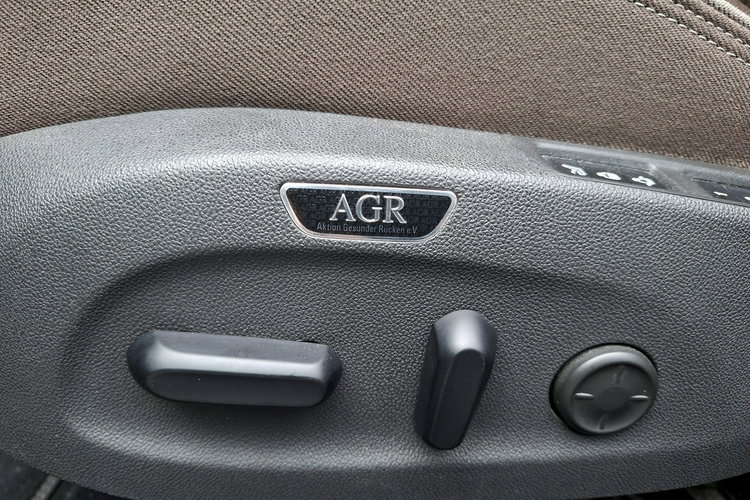 Opel Insignia Grand Sport 4x4, Automat, Wentylowane fotele, Podgrz. kanapa, Head-Up, Kamery 360 zdjęcie 16