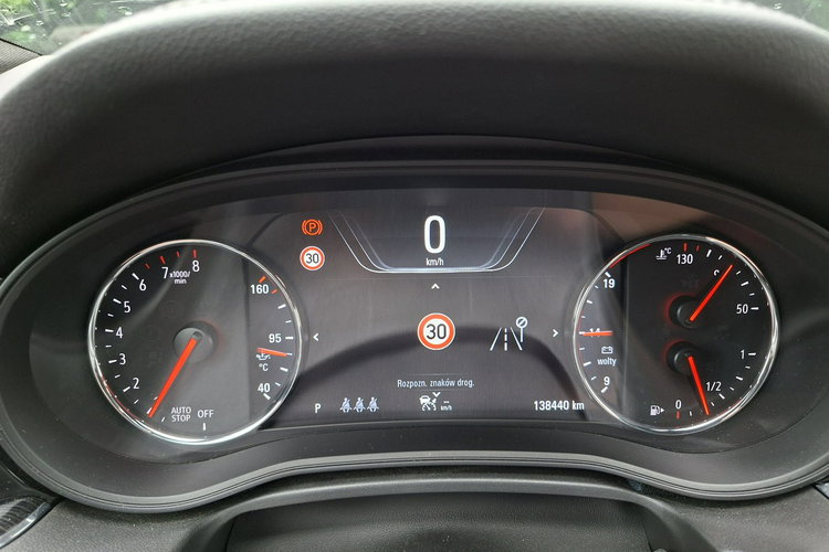 Opel Insignia Grand Sport 4x4, Automat, Wentylowane fotele, Podgrz. kanapa, Head-Up, Kamery 360 zdjęcie 22