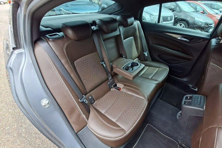 Opel Insignia Grand Sport 4x4, Automat, Wentylowane fotele, Podgrz. kanapa, Head-Up, Kamery 360 zdjęcie 32