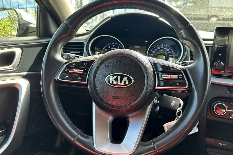 Kia Cee'd GWARANCJA / Pierwszy właściciel / Salon Polska / Zadbany / FV VAT23% zdjęcie 18
