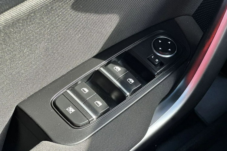 Kia Cee'd GWARANCJA / Pierwszy właściciel / Salon Polska / Zadbany / FV VAT23% zdjęcie 37