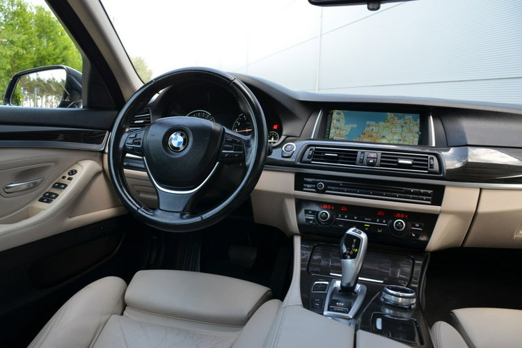 BMW 528 Opłacona 2.0i 245KM Lift Serwis Bi-xenon 6WB Navi Kamera Vat23% zdjęcie 30