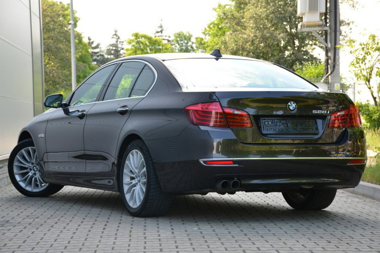 BMW 528 Opłacona 2.0i 245KM Lift Serwis Bi-xenon 6WB Navi Kamera Vat23% zdjęcie 7