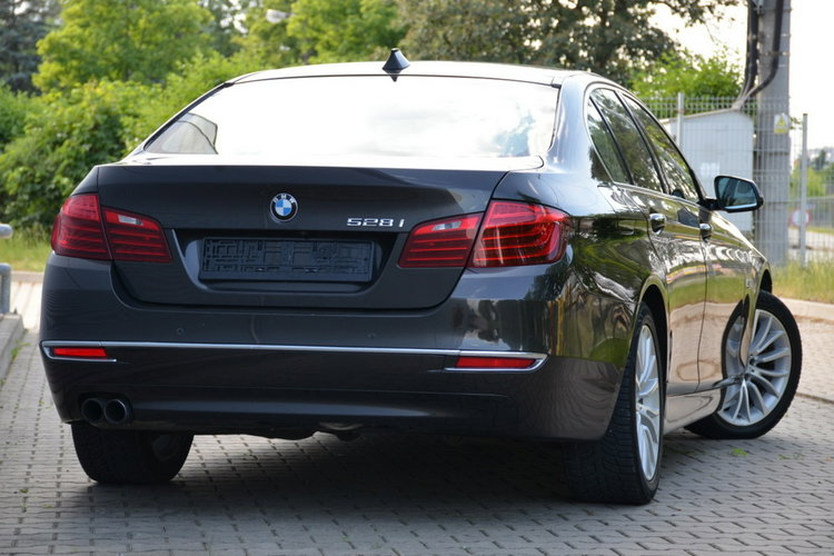 BMW 528 Opłacona 2.0i 245KM Lift Serwis Bi-xenon 6WB Navi Kamera Vat23% zdjęcie 9