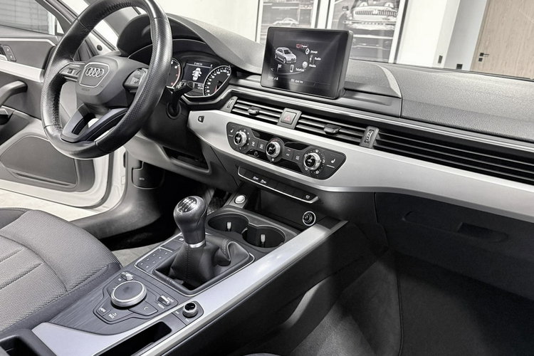 Audi A4 1.4 TFSI 150KM Xenon Navi Grzane Fotele Tempomat 73000km Przebieg zdjęcie 19