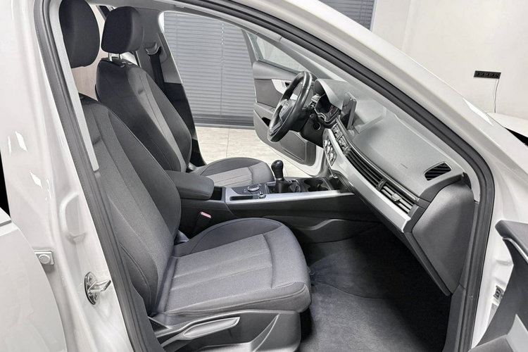 Audi A4 1.4 TFSI 150KM Xenon Navi Grzane Fotele Tempomat 73000km Przebieg zdjęcie 22