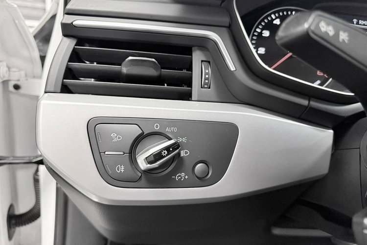 Audi A4 1.4 TFSI 150KM Xenon Navi Grzane Fotele Tempomat 73000km Przebieg zdjęcie 32