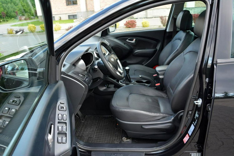 Hyundai ix35 Premium 4WD Skóry Panorama Keyless go Navi Kamera Klimatronic zdjęcie 19