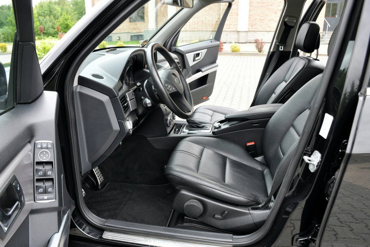 Mercedes GLK 350 3.0CDI(224KM) Xenon Led Navi Skóry Panorama El.Fotele Reling Alu17"ASO zdjęcie 23