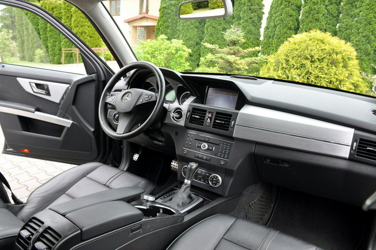 Mercedes GLK 350 3.0CDI(224KM) Xenon Led Navi Skóry Panorama El.Fotele Reling Alu17"ASO zdjęcie 27