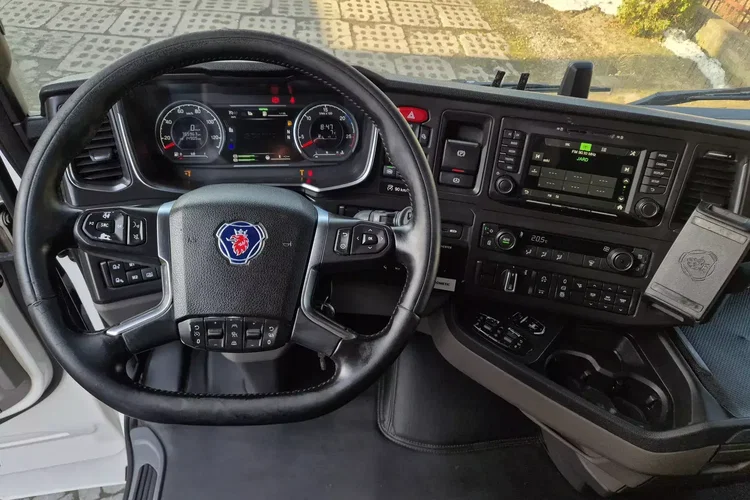 Scania S450 zdjęcie 22