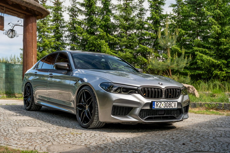 BMW M5 F90 / 4.4 V8 600KM / Harman&Kardon / Concaver / Carbon / Salon PL / FV zdjęcie 10