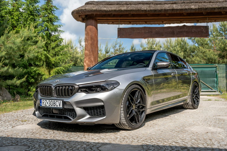 BMW M5 F90 / 4.4 V8 600KM / Harman&Kardon / Concaver / Carbon / Salon PL / FV zdjęcie 12