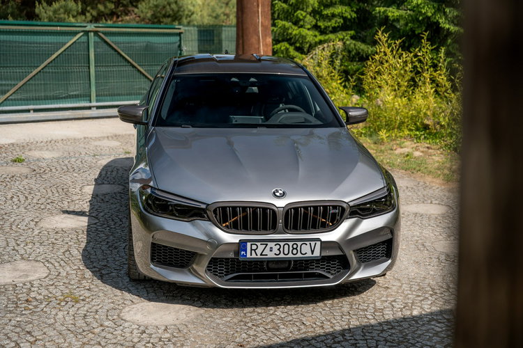 BMW M5 F90 / 4.4 V8 600KM / Harman&Kardon / Concaver / Carbon / Salon PL / FV zdjęcie 14