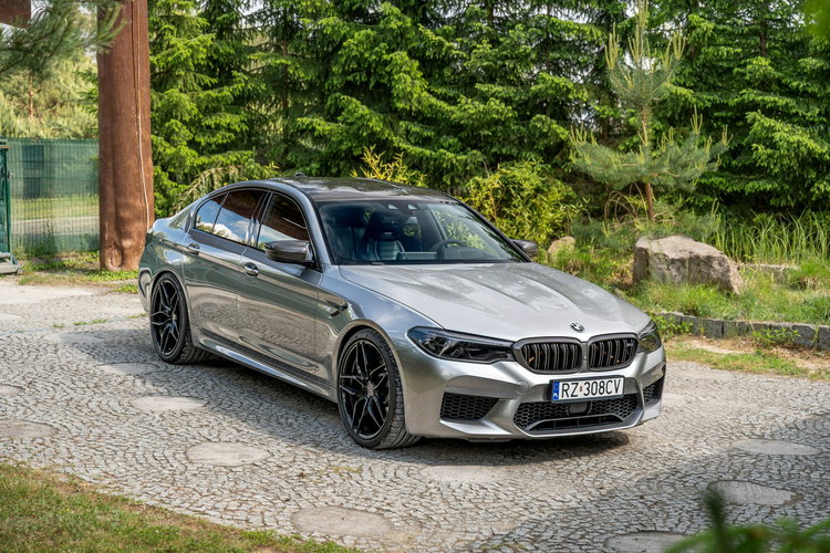 BMW M5 F90 / 4.4 V8 600KM / Harman&Kardon / Concaver / Carbon / Salon PL / FV zdjęcie 19