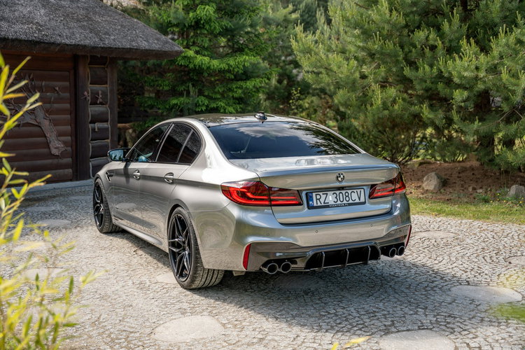 BMW M5 F90 / 4.4 V8 600KM / Harman&Kardon / Concaver / Carbon / Salon PL / FV zdjęcie 2