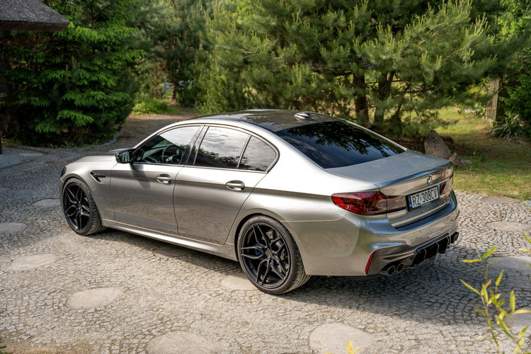 BMW M5 F90 / 4.4 V8 600KM / Harman&Kardon / Concaver / Carbon / Salon PL / FV zdjęcie 20