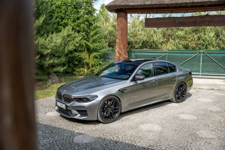 BMW M5 F90 / 4.4 V8 600KM / Harman&Kardon / Concaver / Carbon / Salon PL / FV zdjęcie 21