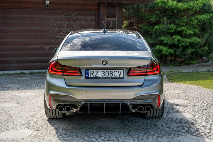 BMW M5 F90 / 4.4 V8 600KM / Harman&Kardon / Concaver / Carbon / Salon PL / FV zdjęcie 6