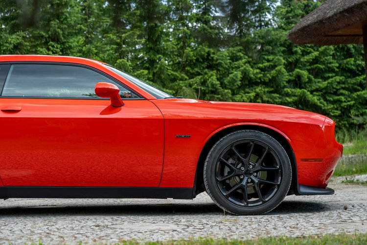 Dodge Challenger R/T / 5.7 V8 HEMI 375KM / Alpine / GO MANGO / Import USA / FV zdjęcie 9
