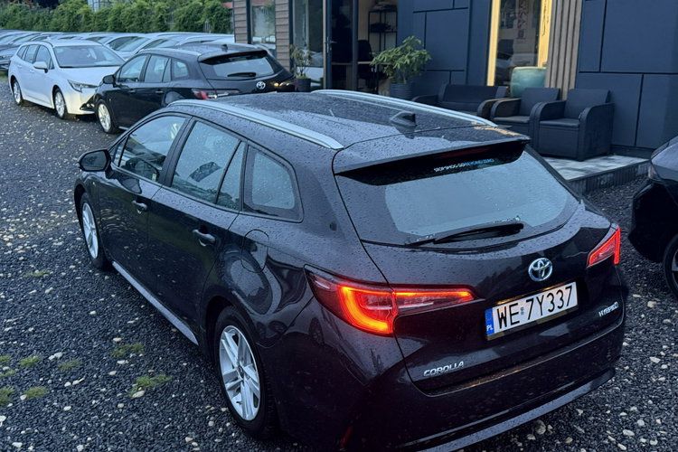 Toyota Corolla Salon Polska Poleasingowy I właściciel Serwis ASO VAT 23% Bezwypadkowy zdjęcie 5