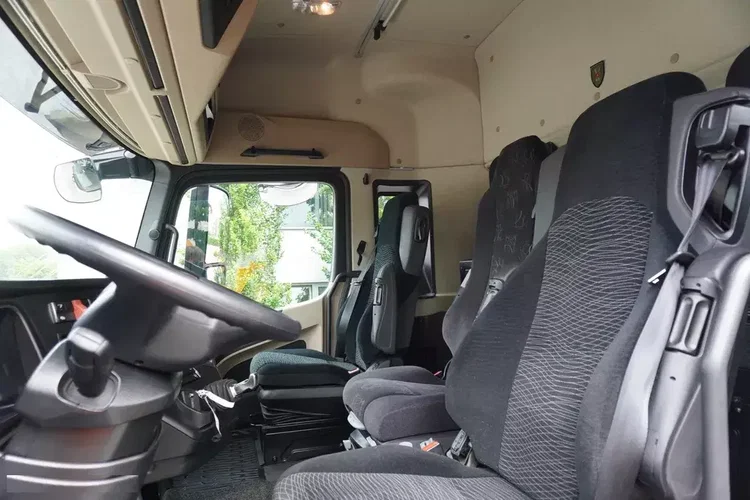 Mercedes Actros 2540 6×2 / 40 tys. km / NOWA laweta 925 cm OCYNK / Kabina 5 siedzeń / zdjęcie 23