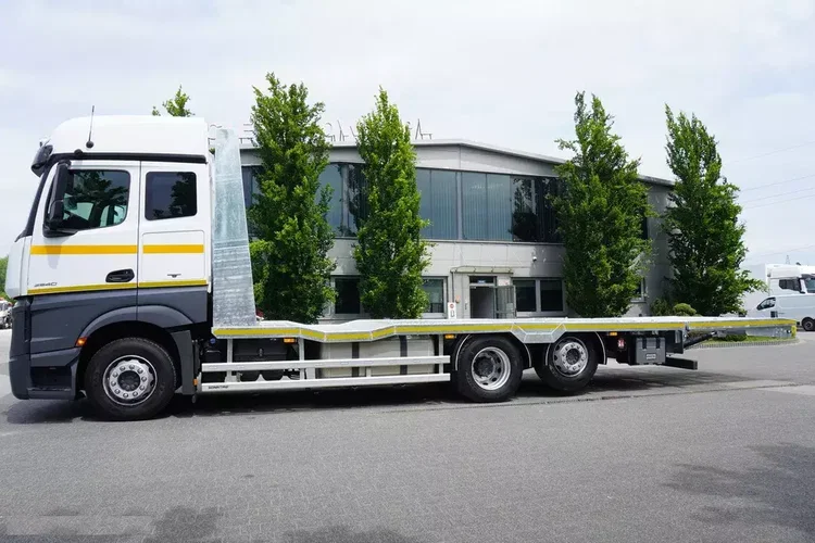 Mercedes Actros 2540 6×2 / 40 tys. km / NOWA laweta 925 cm OCYNK / Kabina 5 siedzeń / zdjęcie 8