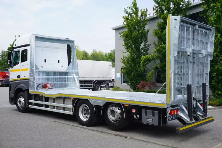 Mercedes Actros 2540 6×2 / 40 tys. km / NOWA laweta 925 cm OCYNK / Kabina 5 siedzeń / zdjęcie 9
