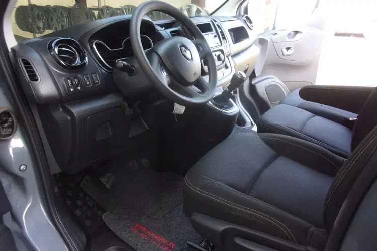 Renault Trafic zdjęcie 31