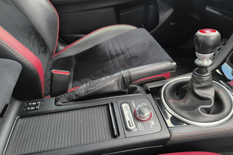 Subaru WRX STi 2.5 Turbo 314KM AWD Manual zdjęcie 37