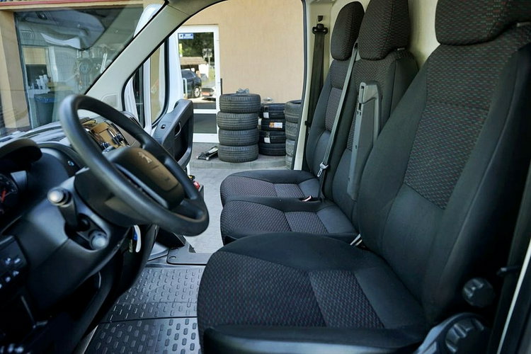 Peugeot Boxer 2,2HDI Klima, NAVI, 173tys.km, 2021r. zdjęcie 15