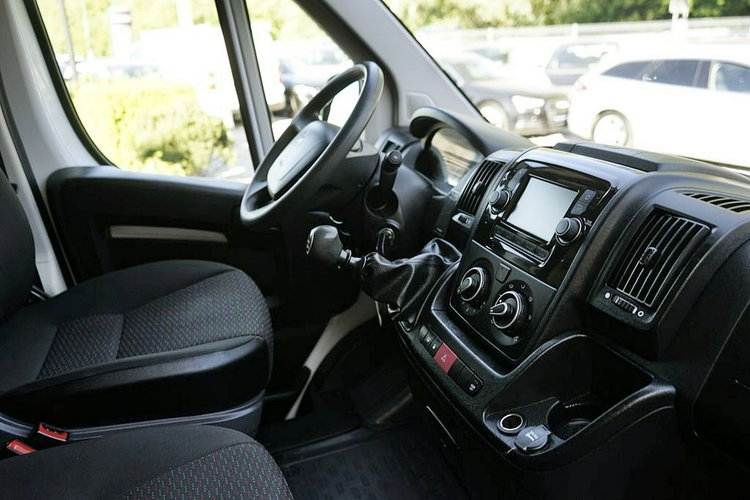 Peugeot Boxer 2,2HDI Klima, NAVI, 173tys.km, 2021r. zdjęcie 21