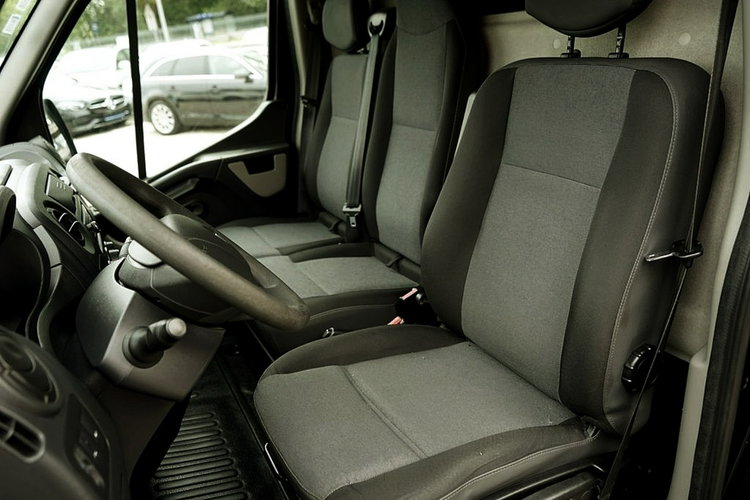 Renault Master 2.3DCI Klima, NAVI, 130KM. 2018/19r. zdjęcie 17