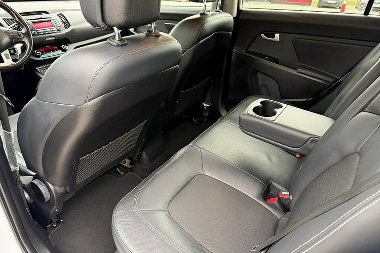 Kia Sportage 2.0i 4x4 Climatronic PDC Gwarancja zdjęcie 12